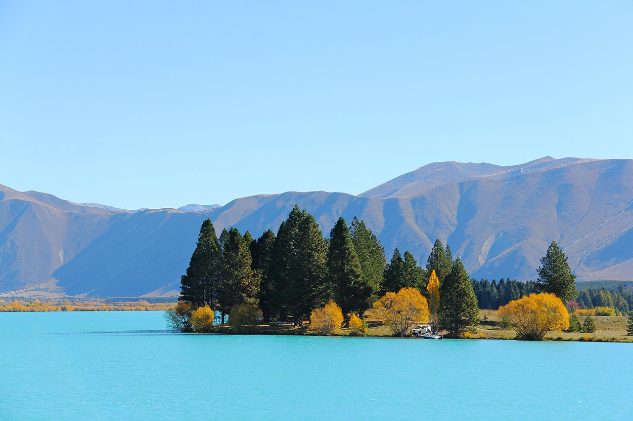 turquoise-queenstown