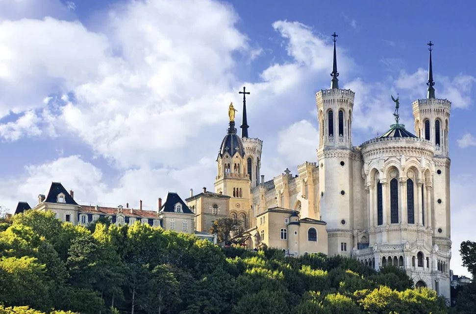 Lyon - La-Basilique-Notre-Dame-de-Fourvière France